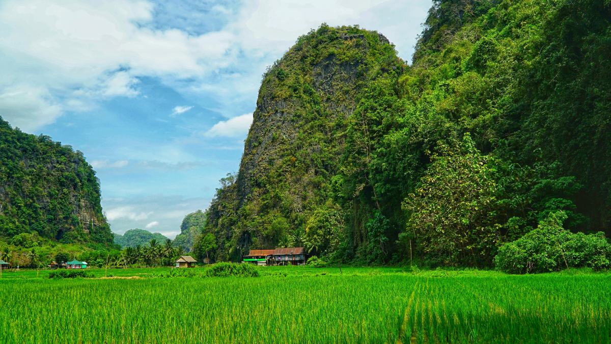 Desa Wisata Karst Rammang-Rammang Yang Menakjubkan Dan Fenomenal Di ...